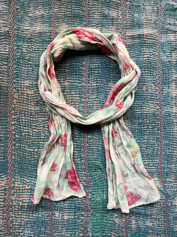 Goa Scarf - Candy Roses - Maison Hotel